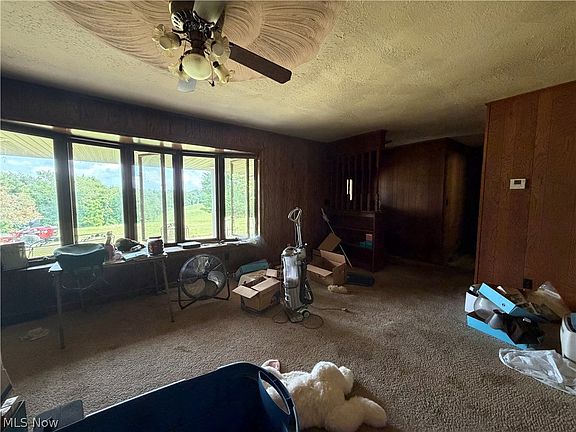 2nd image of 3260 Tabor Ridge Rd NE
