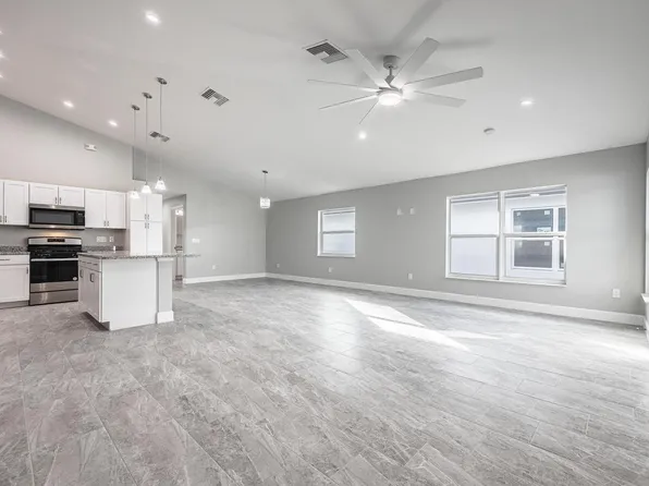184 Broward Ave, Labelle, FL 33935