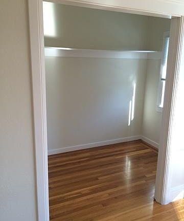 4th image of 3315 Octavia St APT 4