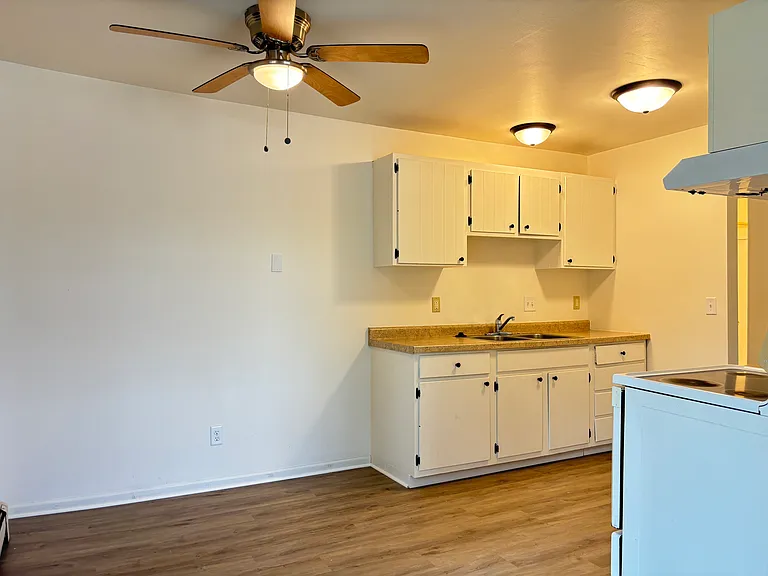 4410 Dwight Dr #1 — Photo 11