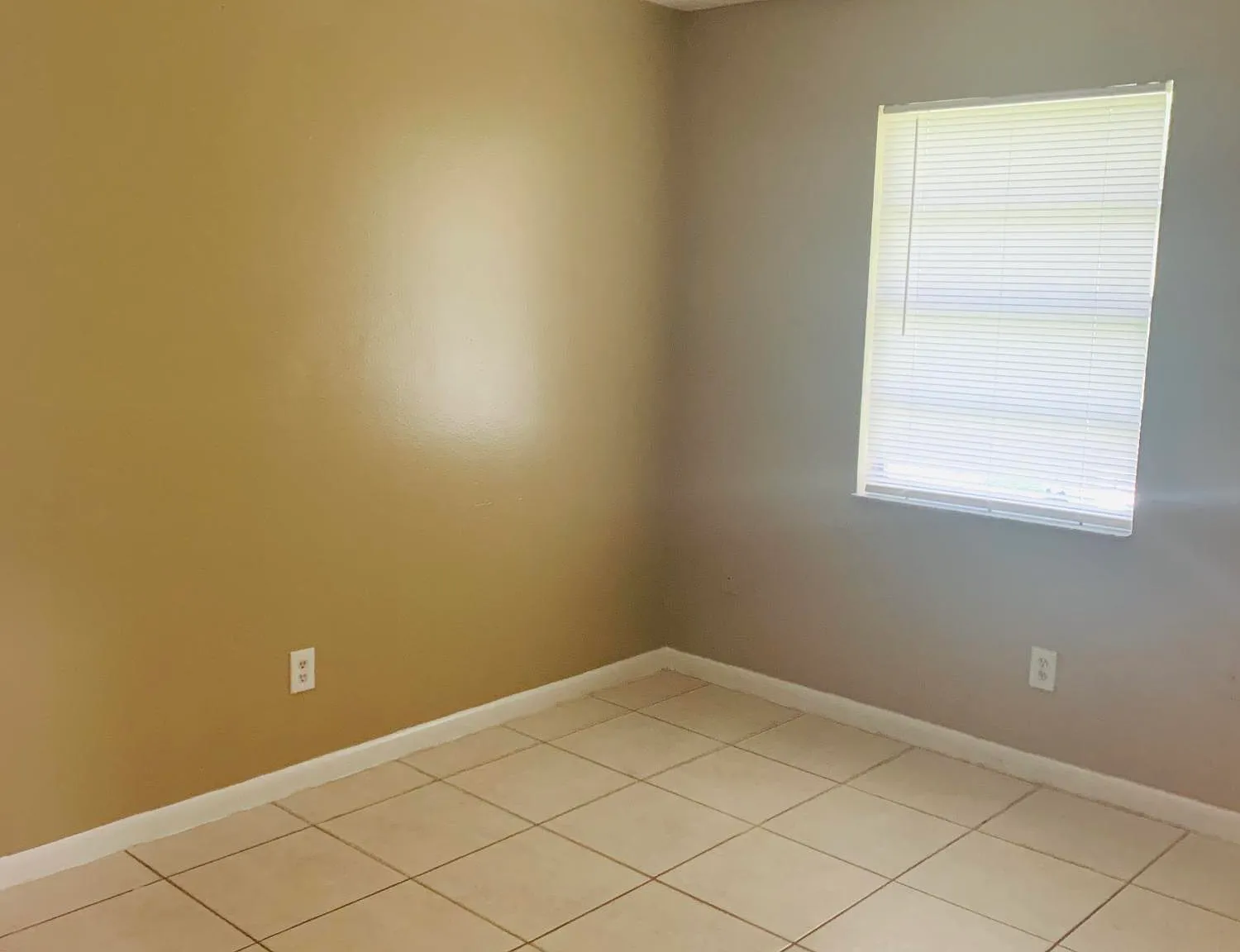 2 bed, 1.0 bath, 950 sqft, $1,250 — Photo 4