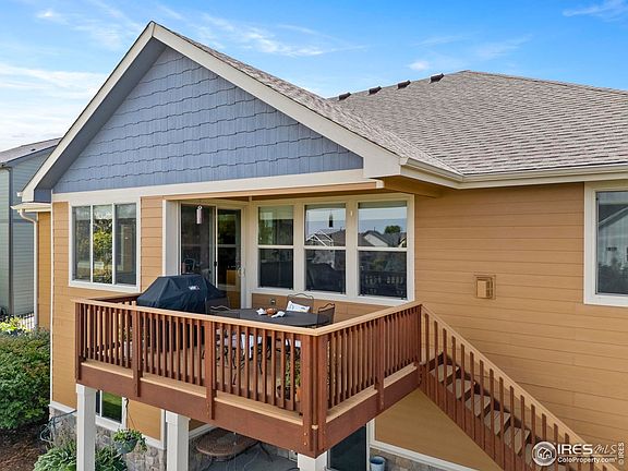 2nd image of 2046 Bayfront Dr
