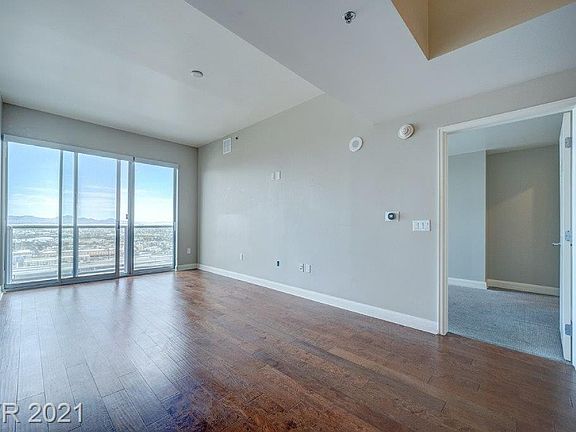 4th image of 150 N Las Vegas Blvd #2218