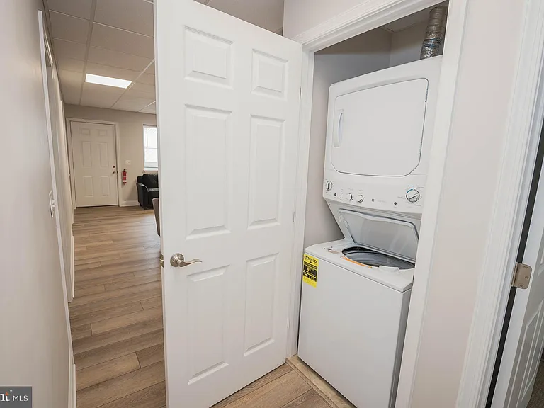 123 Bateman St #4-406C — Photo 28