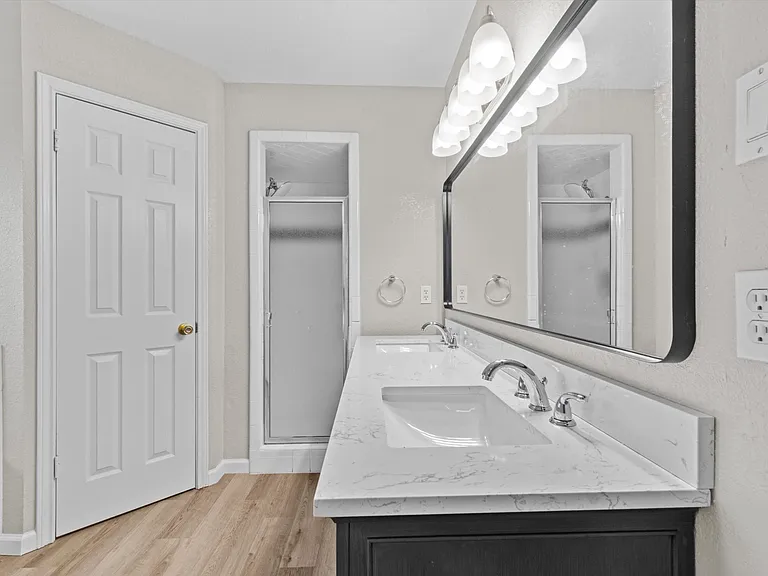 180 County Road 4933 — Photo 14