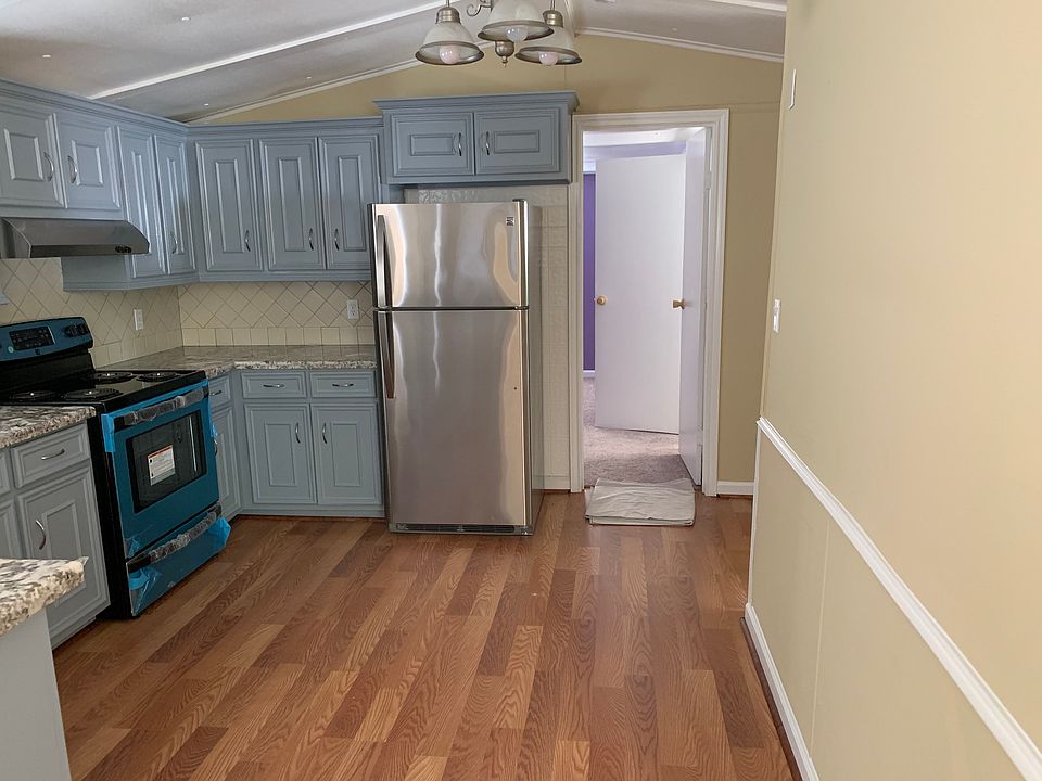 2nd image of 14210 Stoneshire St