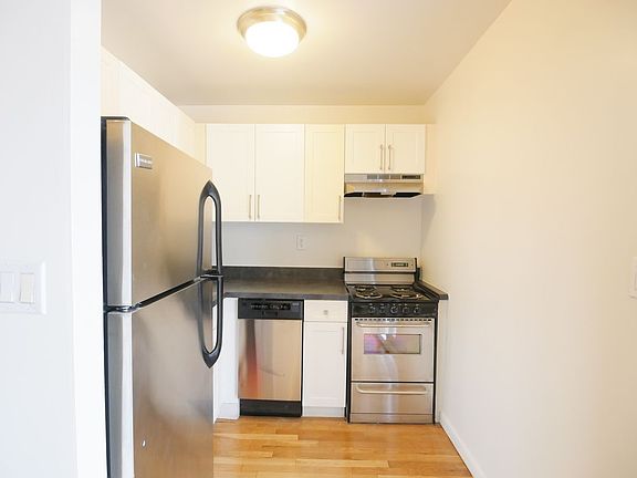 5th image of 245 E 84th St APT 7a