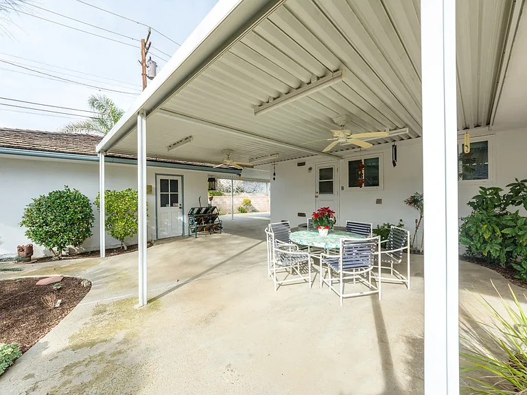 3105 Barnett St — Photo 24