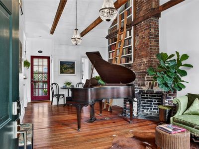 532 E Charlton Street, Savannah, GA, 31401