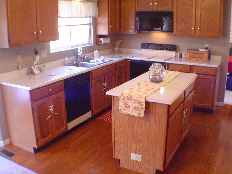 1st image of 8448 Woodcreek Dr