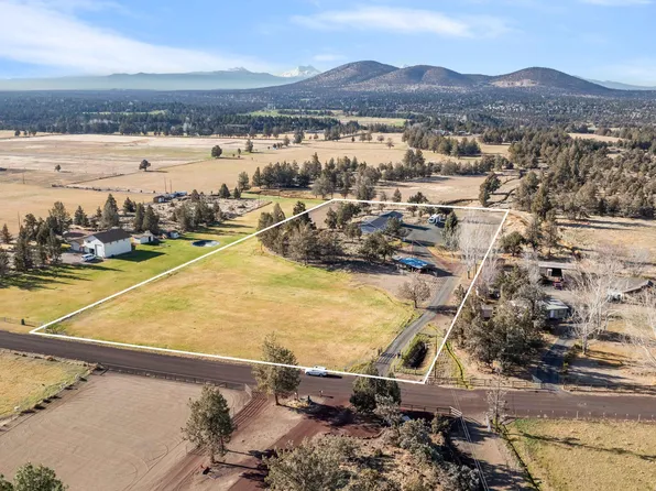 869 SW 55th Pl, Redmond, OR 97756