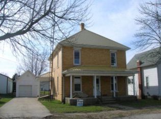 204 S Main St, Reynolds, IN 47980