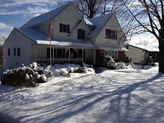 2nd image of 524 Highview Ave