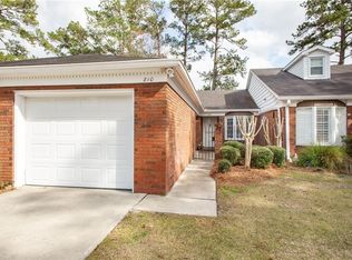 810 Saint Marys Dr, Waycross, GA 31501