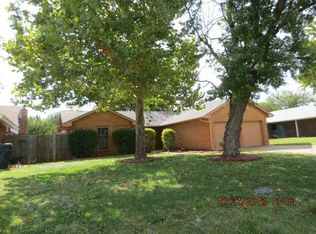 8504 Crestline Dr, Oklahoma City, OK 73132