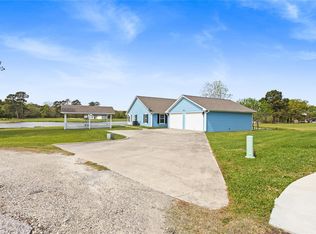 140 Meadowview Dr, Trinity, TX 75862