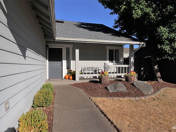 3rd image of 4208 Seville Dr SE