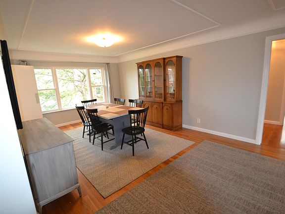4th image of 3326 Mowbray Ln #2
