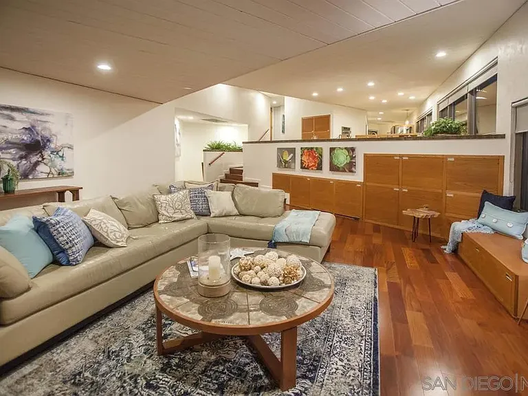 678 Orchid Ln — Photo 10