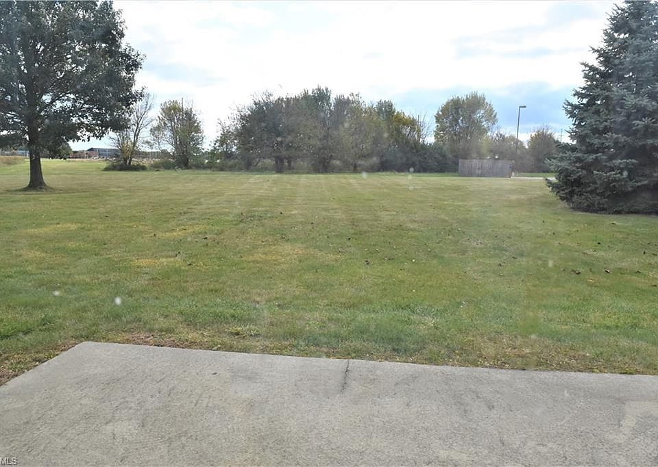 2nd image of 5352 Mulberry Ln