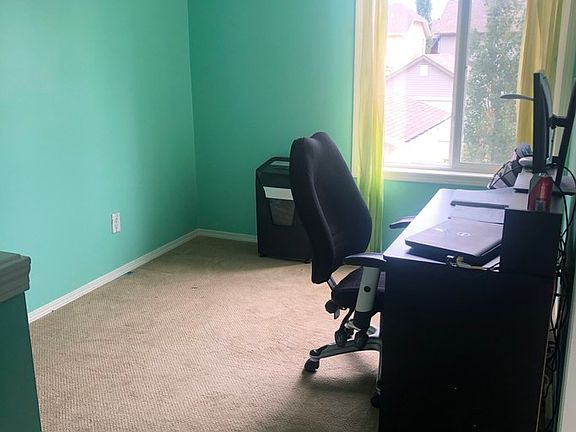 5th image of 6039 214th St NW