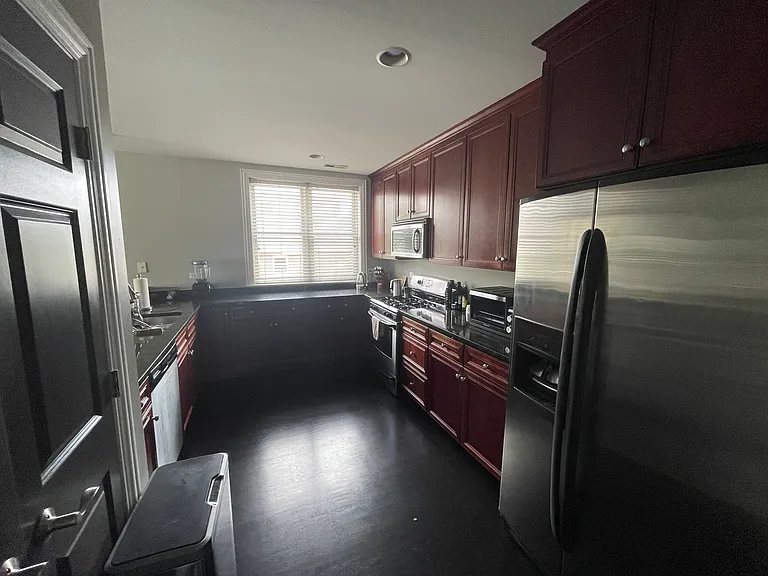 301 S Leavitt St #2N — Photo 5