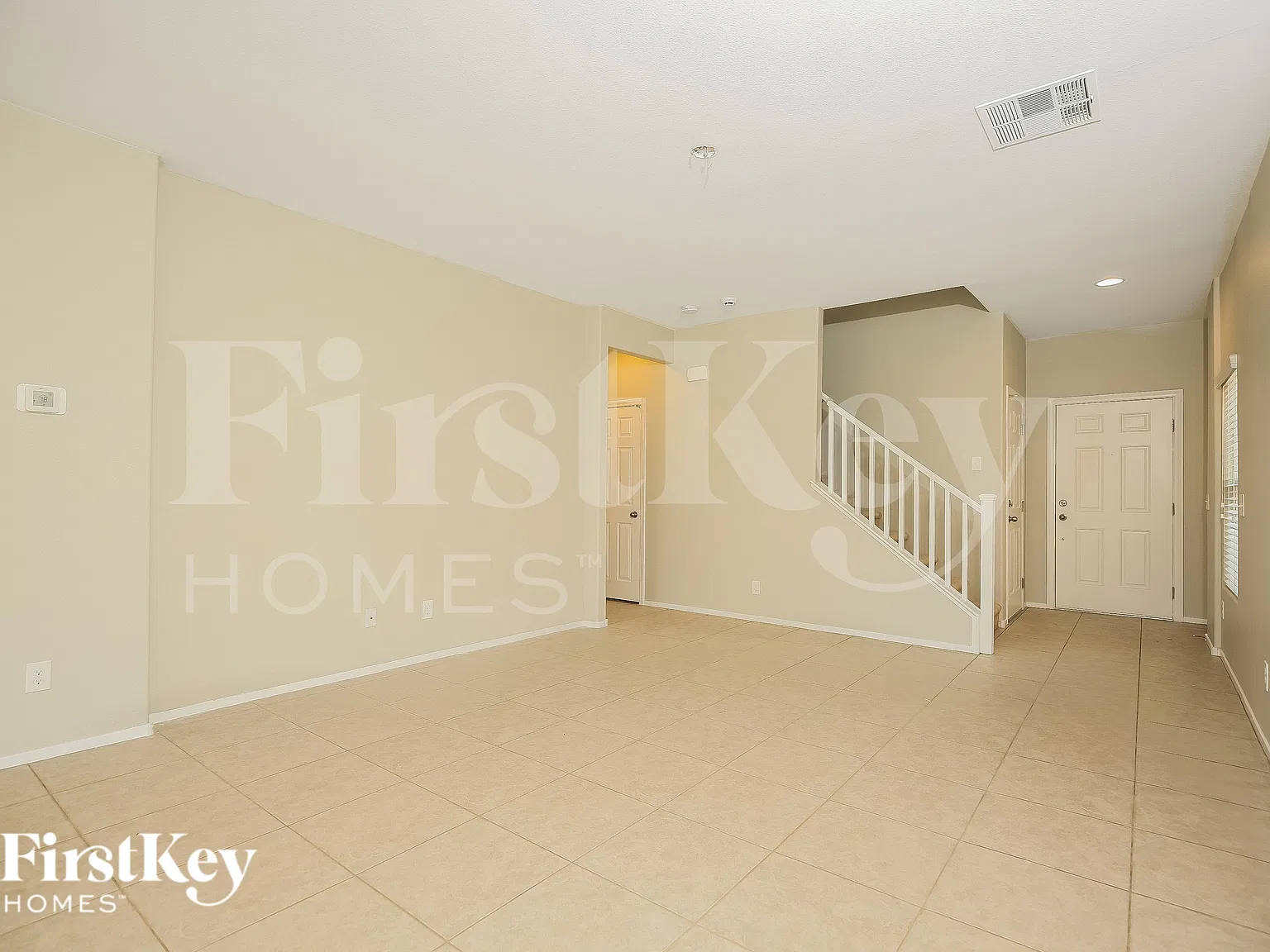 4 bed, 3.0 bath, 2022 sqft, $2,740 — Photo 4