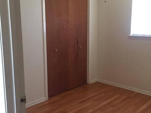 5th image of 602 Liberty St