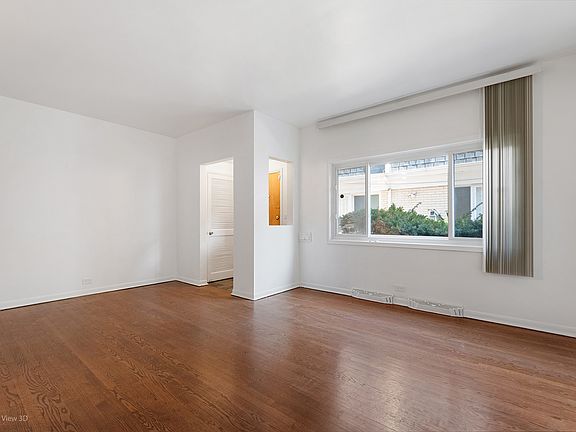 2nd image of 1414 W Sherwin Ave Unit C
