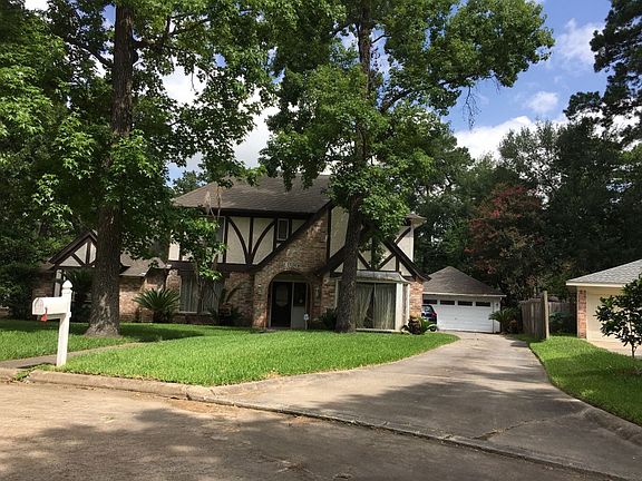 3rd image of 903 Glouchester Ln