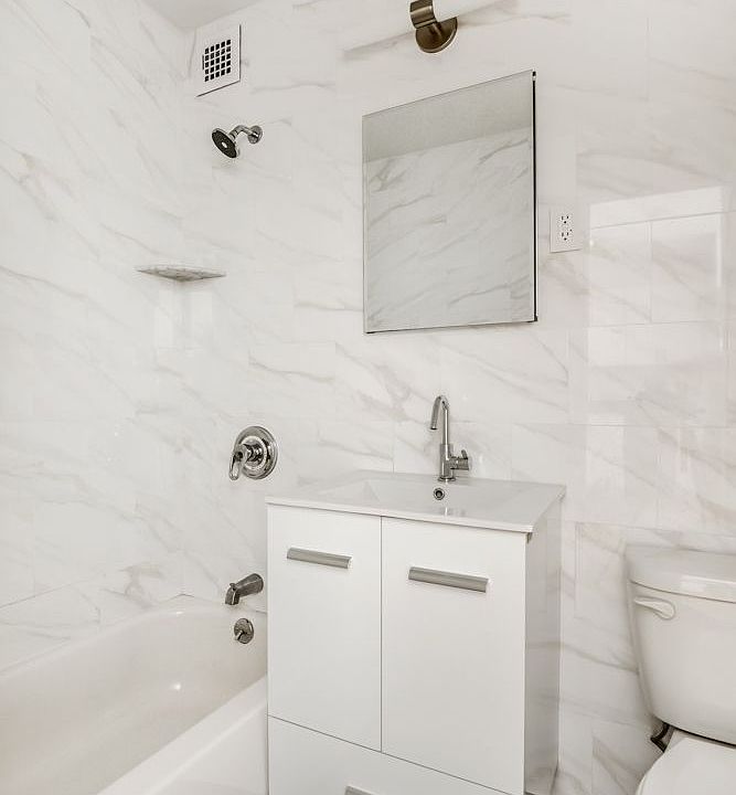 2nd image of 321 E 22nd St APT 3P