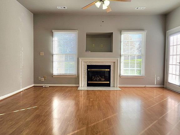 3rd image of 6910 Bluefield Dr