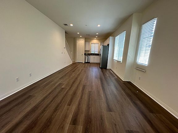 3rd image of 8674 Festival St