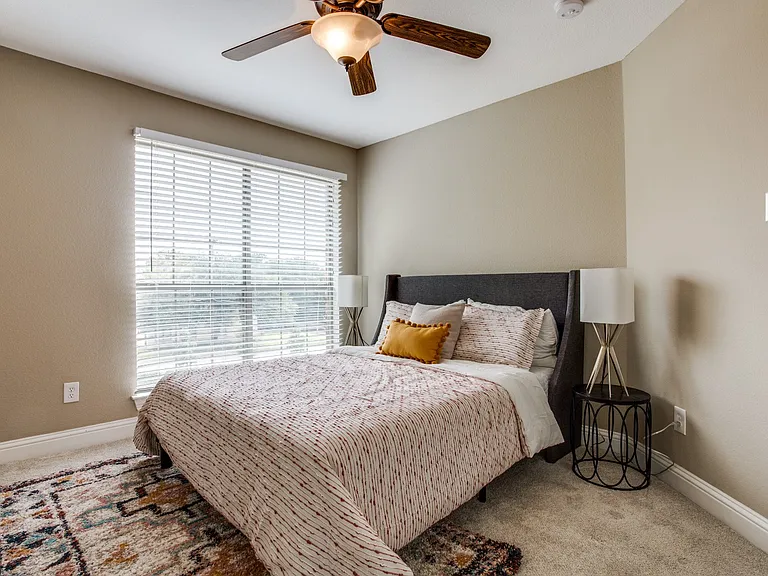 1309 Halcyon Pl — Photo 5