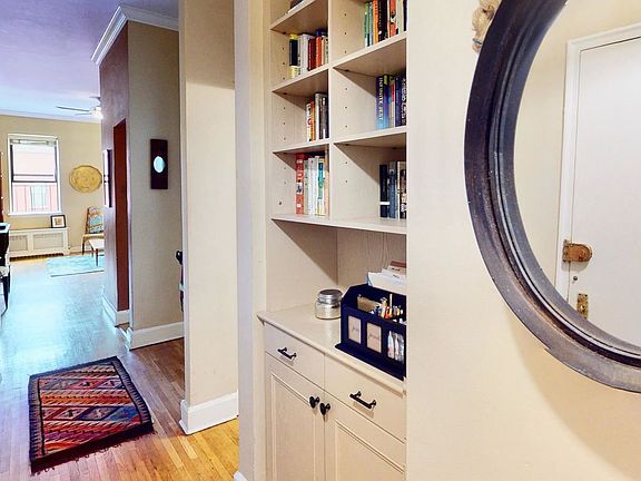 3rd image of 126 W 96th St #5DD