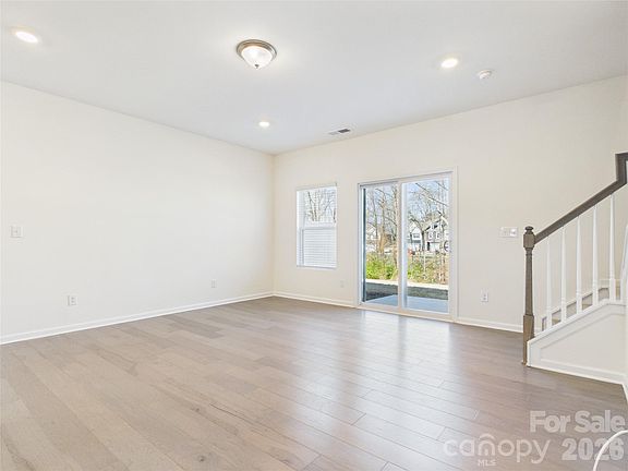 4th image of 345 Willowsford Dr