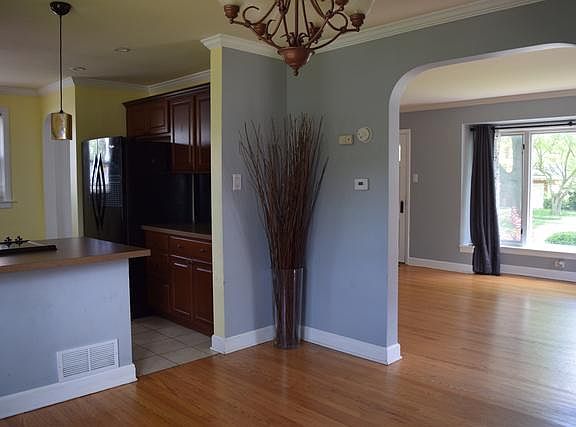 4th image of 1132 Manchester Ave