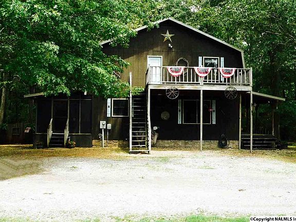 2nd image of 261 College Ave