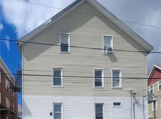 188 1st Ave, Woonsocket, RI 02895