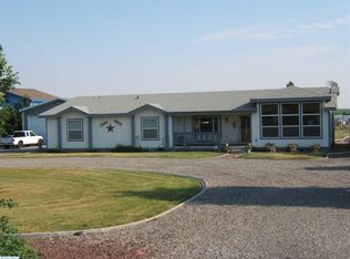 21104 E Tara Rd, Benton City, WA 99320