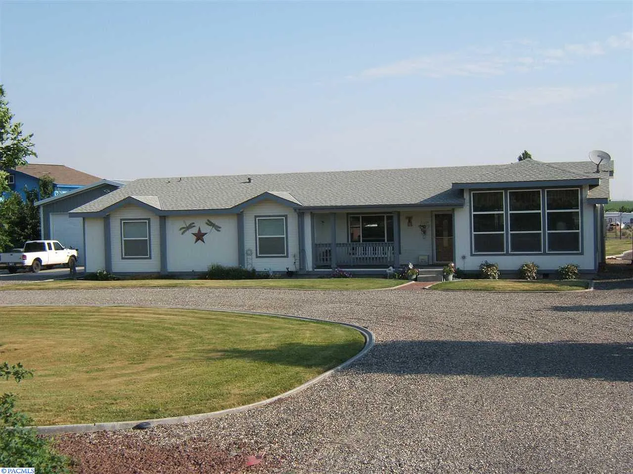 21104 E Tara Rd photo 1