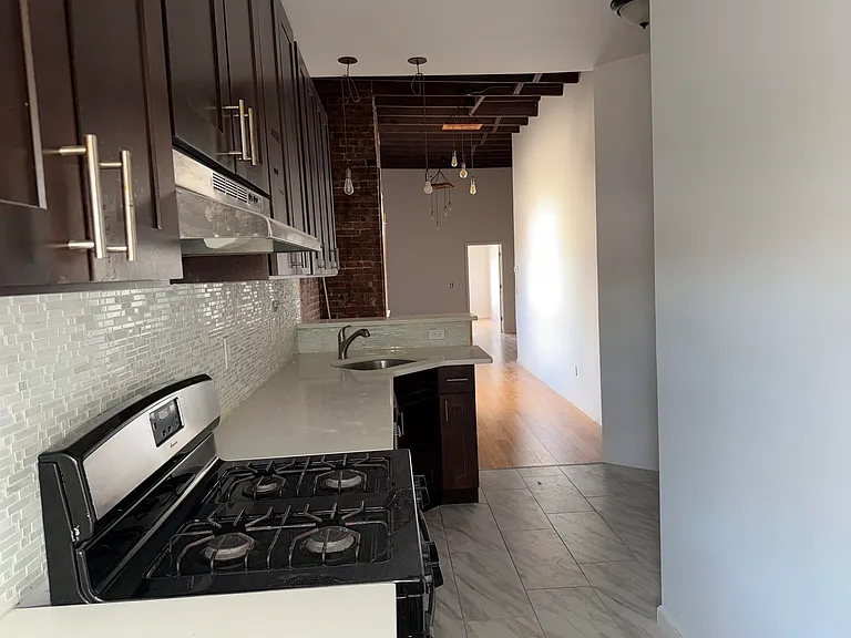 2709 Bergenline Ave #3B — Photo 1