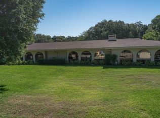 100 S Tremain St APT C3, Mount Dora, FL 32757