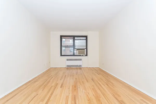 Sold by Keller Williams Realty Landmark | media 12