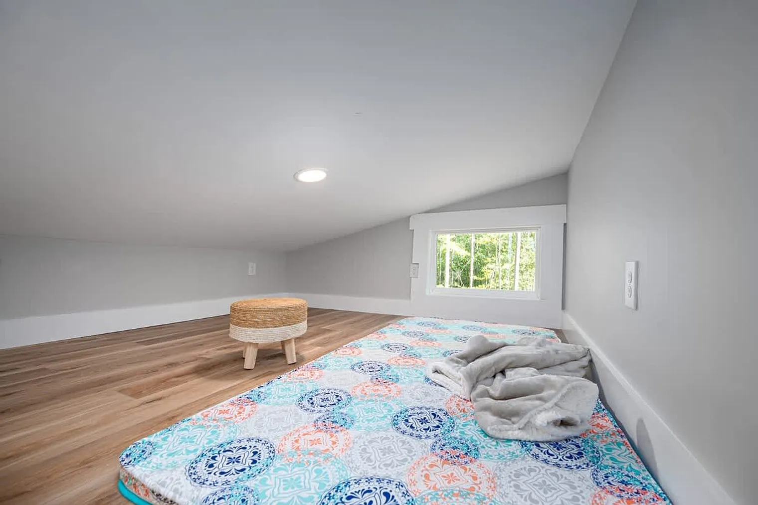 4 bed, 4.0 bath, 1991 sqft, $16,463 — Photo 4