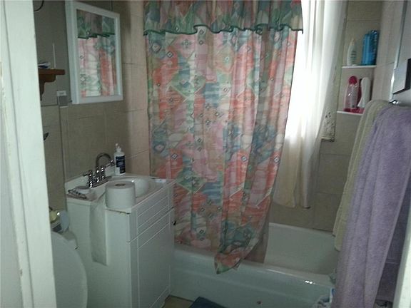 4th image of 1099 17th Ave SE #1