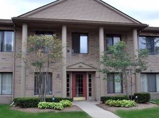 18232 Middlebelt Rd APT 101, Livonia, MI 48152