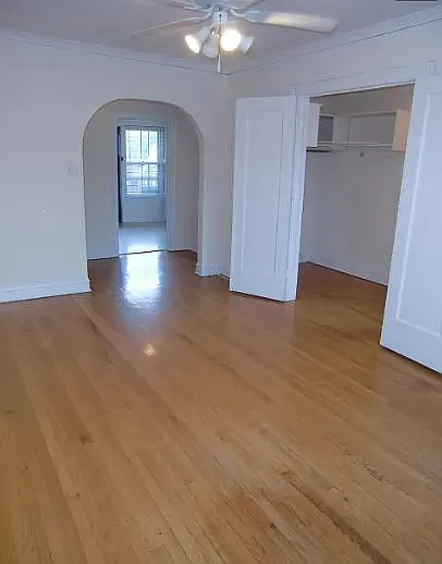 7309 N Greenview Ave #2F — Photo 3