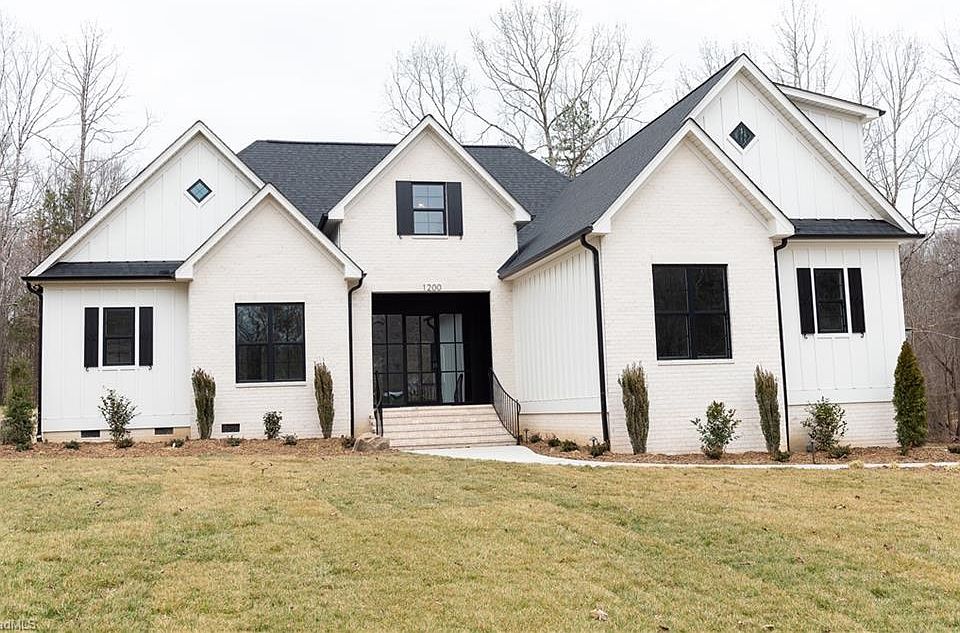 1st image of 1200 Devlin Ct