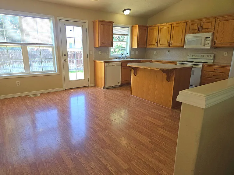 149 Leesburg Ln — Photo 34